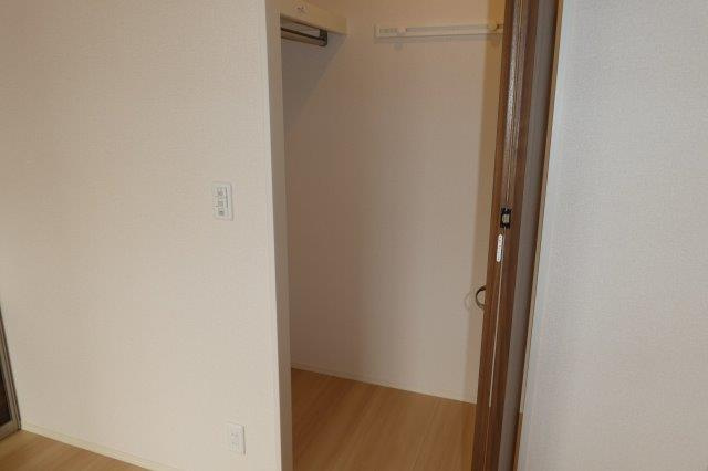 ウィンクルムBの収納|クローゼット