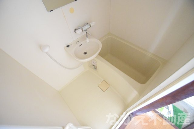 【浴室】 | 日々の疲れを癒すお風呂付です