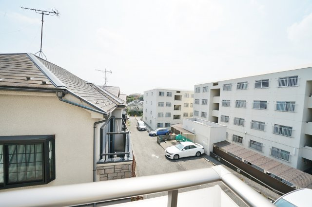 上星川駅徒歩９分！ＬＤＫ１６．０帖の４ＬＤＫ。カースペース２台（車種による）♪保土ヶ谷区釜台町　新築戸建ての展望