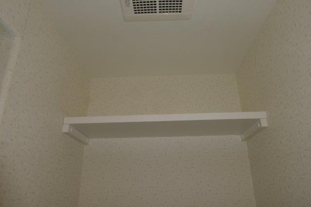 コンフォートⅠのトイレ|トイレ棚
