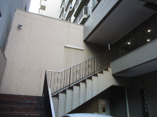 丸の内パーク・マンションのエントランス