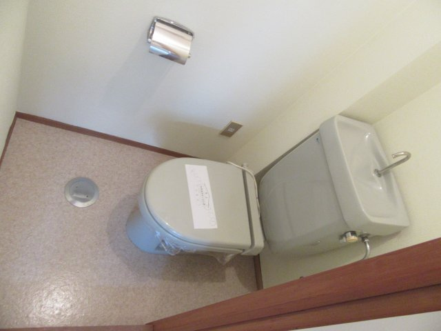 コーポ柴田のトイレ|コンパクトで使いやすいトイレです