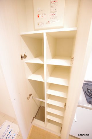 プラウドフラット新大阪　仲介手数料無料の収納