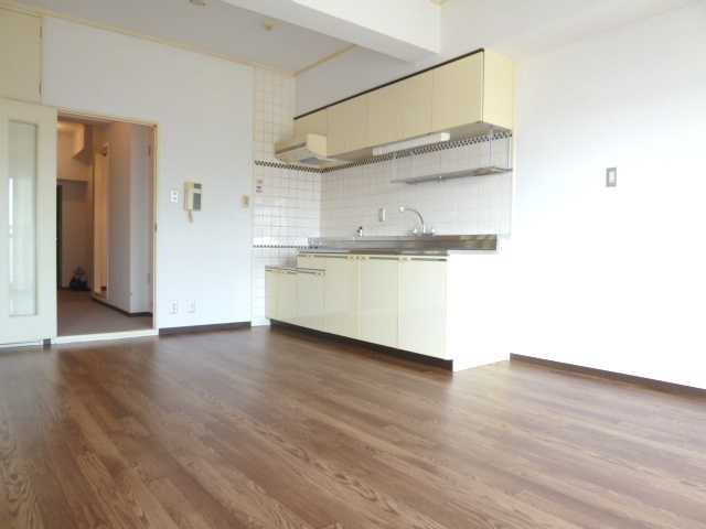 ラ・ディジェム旭【10,000円キャッシュバック対象物件】の居間・リビング|居間です