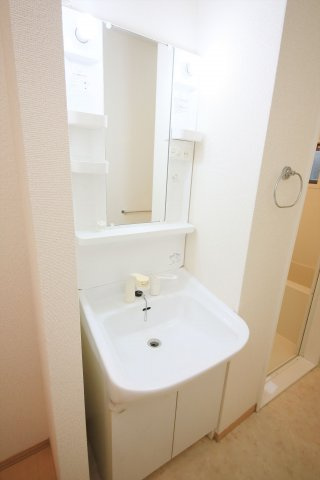 グラン・ソレイユの独立洗面台