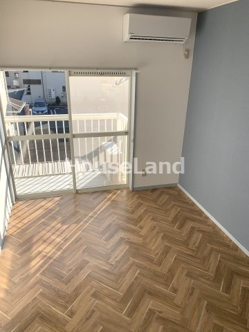 メゾンフェリス栄谷の居間・リビング|ゆったり過ごせるリビングです