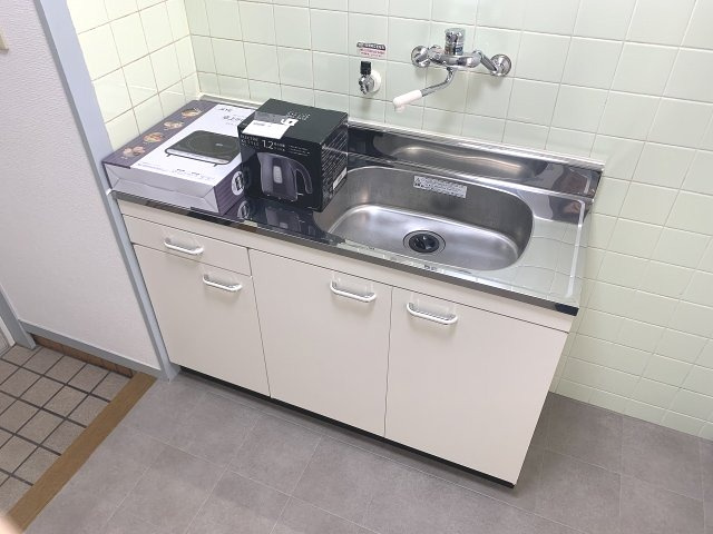 メゾンフェリス栄谷のキッチン|コンパクトなキッチンで掃除もラクラク