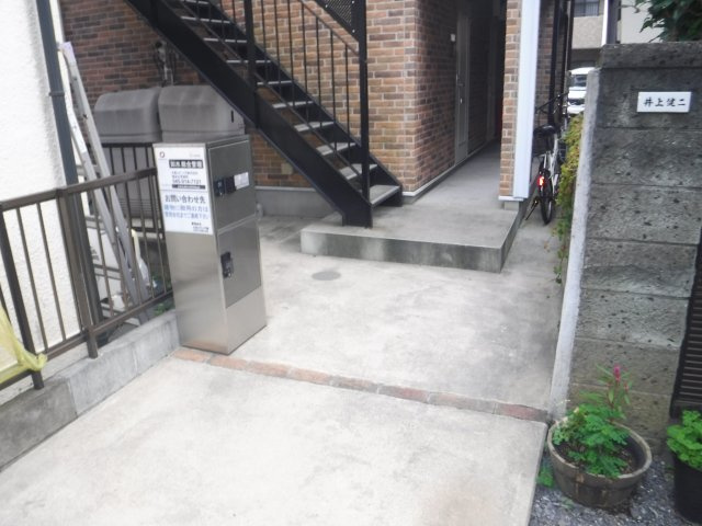 如水のエントランス