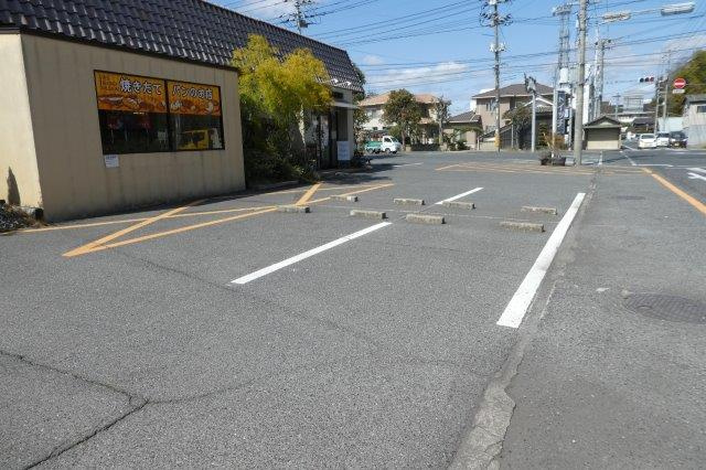 倉敷市船倉町の店舗の駐車場|東側Ｐ