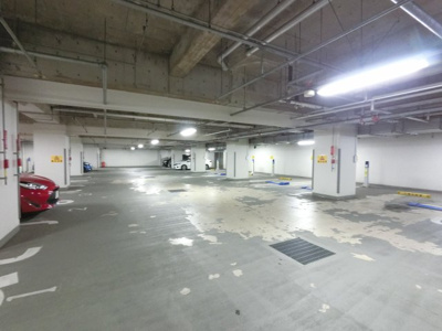 【駐車場】 | トワイシア横濱磯子 | 平置き駐車場です。
お車をお持ちの方も安心です。