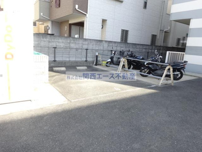 【駐車場】 | レオパレスルシェルブルー東大阪