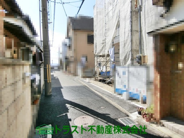明石市林2期-1号棟　新築戸建の前面道路含む現地写真