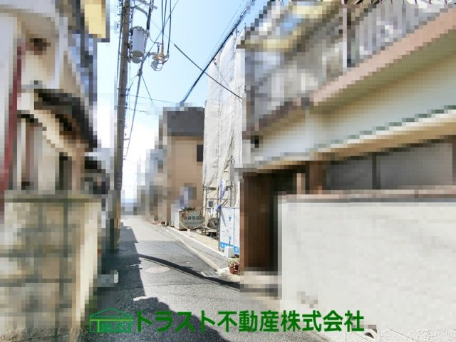 明石市林2期-1号棟　新築戸建の前面道路含む現地写真