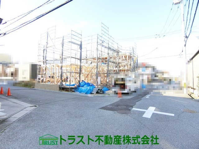 神戸市西区宮下新築戸建２号棟の前面道路含む現地写真