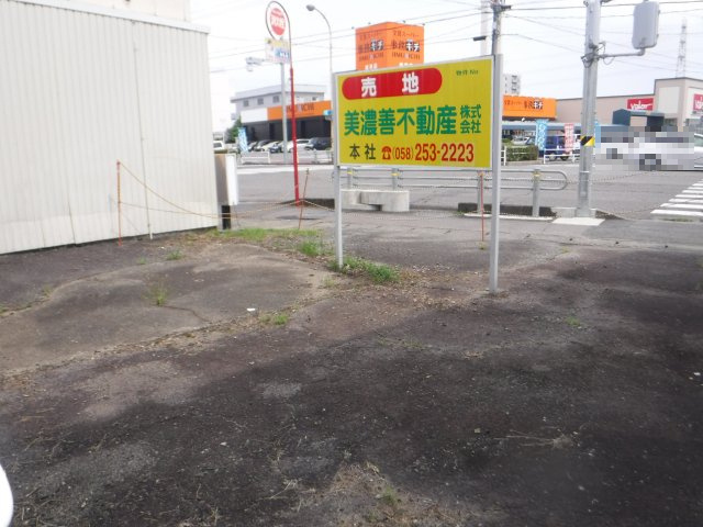 ５４５９９　岐阜市鏡島精華土地の外観