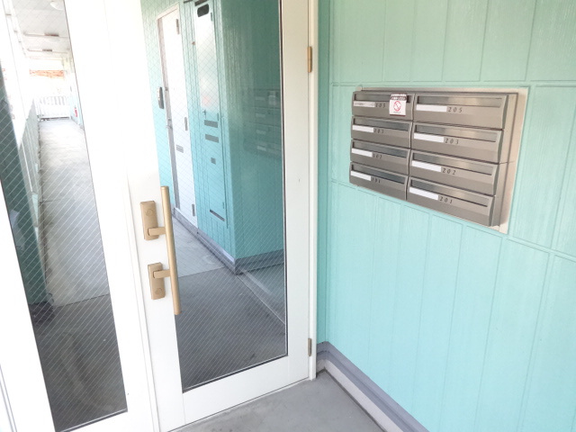 プチグリーンのエントランス