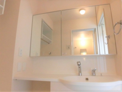 【洗面所】 | プログレスⅠA棟 | 脱衣スペースもあります