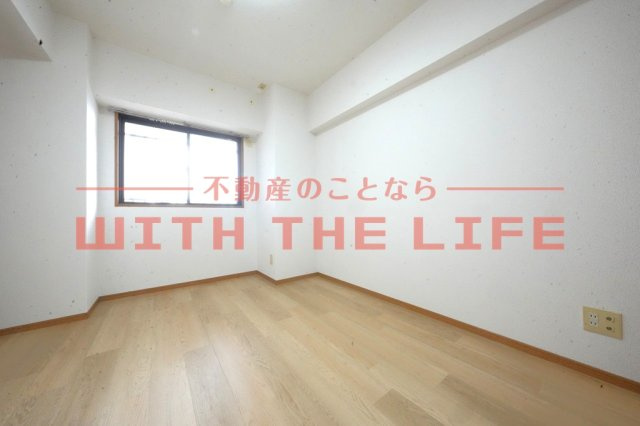 アーバンクルーザー六ツ門【キャッシュバック対象物件】の洋室|スタンダードな洋室です