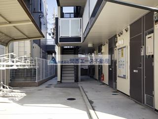 【エントランス】 | レオパレスラピスラズリ高井田