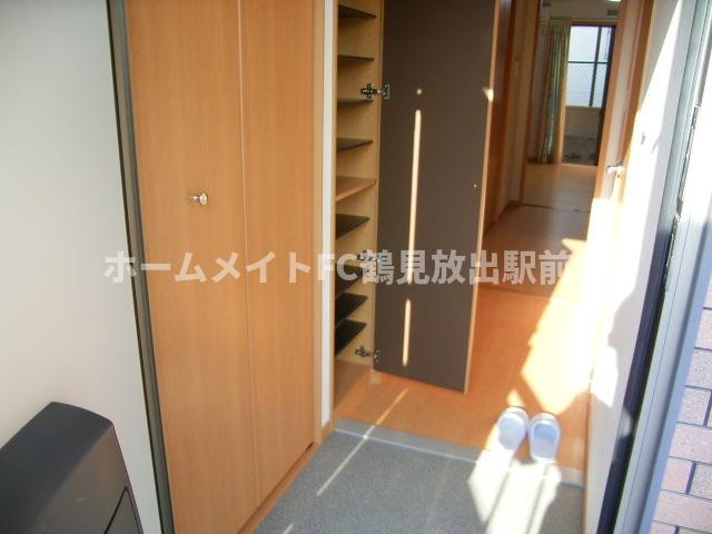 リバーサイドルーチェ Ａ棟の玄関