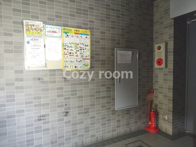 【ロビー】 | ライブステーション江坂 | 建物の内部です