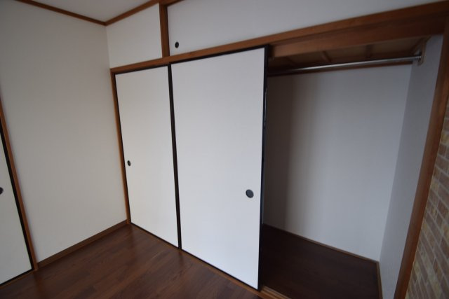 パルクレストの収納|収納1間分（別部屋写真）