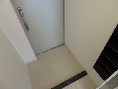 【玄関】 | アルシオネ(布施賃貸） | きれいな玄関です