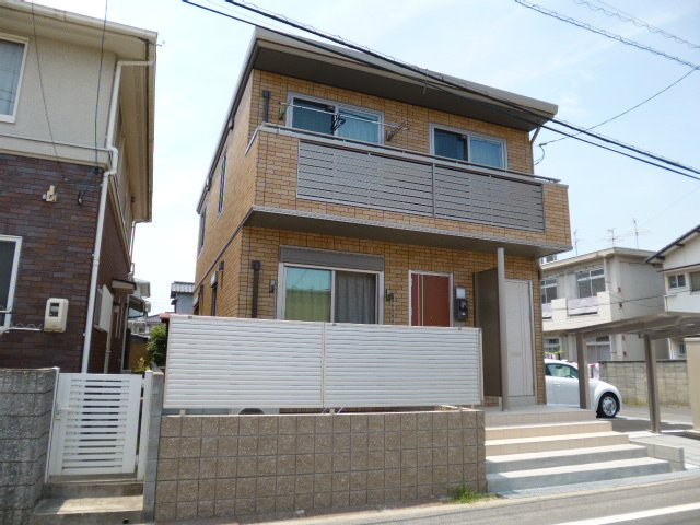 倉敷市上東のアパートの外観