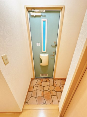 【玄関】 | グリーンコート貝塚2号館