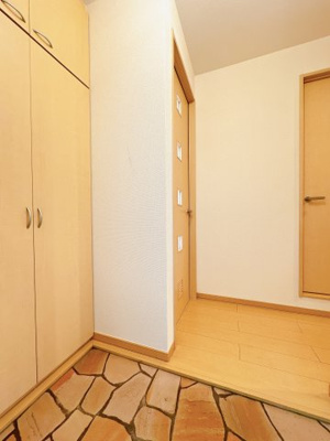 【玄関】 | グリーンコート貝塚2号館