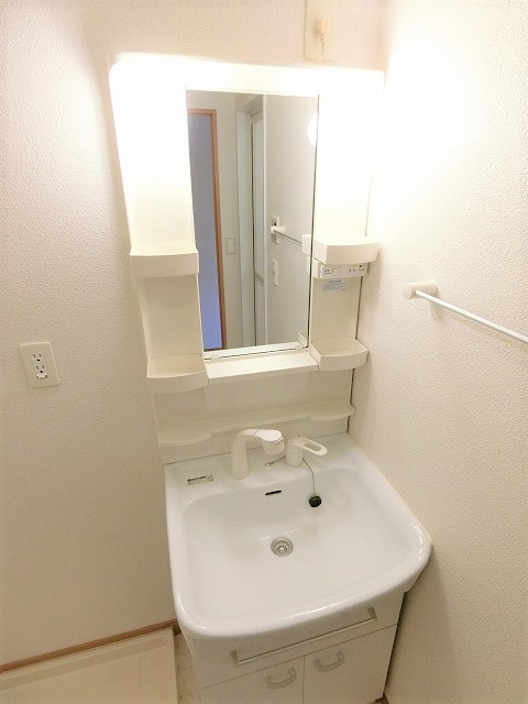 オレンジ・ヒルの独立洗面台