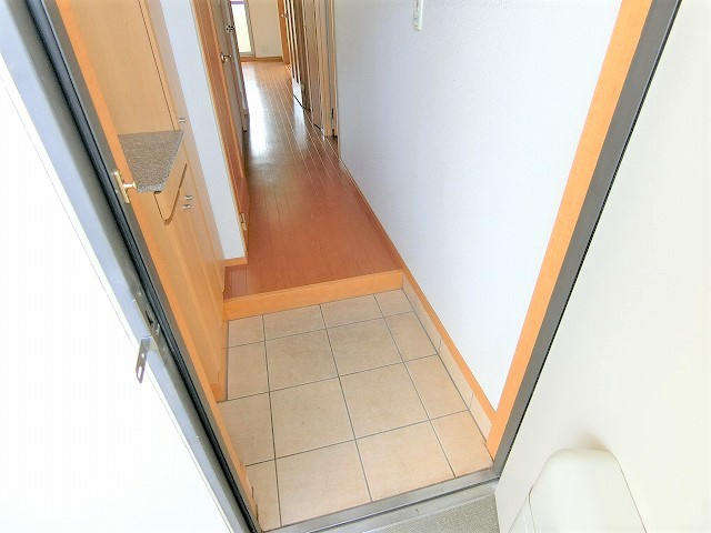 オレンジ・ヒルの玄関