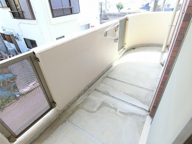 オレンジ・ヒルのバルコニー