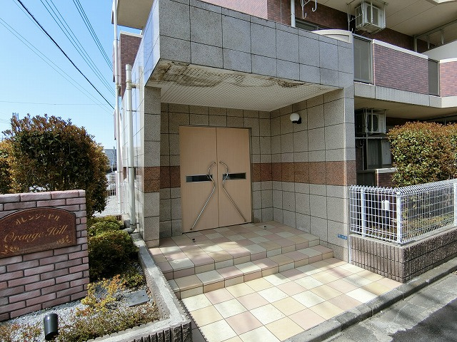 オレンジ・ヒルのエントランス