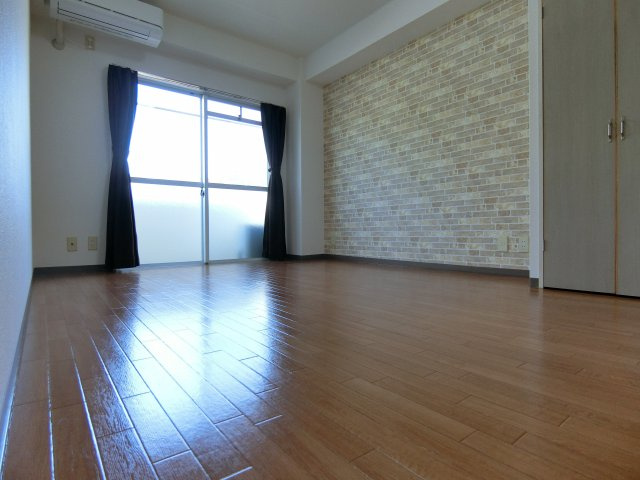 ViVi本町の寝室
