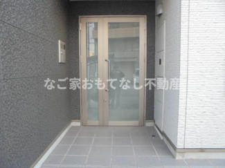 【エントランス】