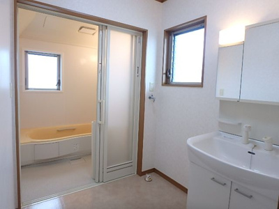 【設備】 | 菜の花荘 | 室内洗濯機置き場