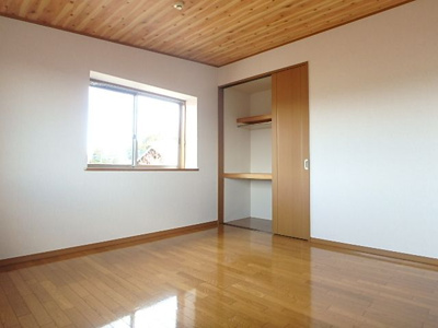 【収納】 | 菜の花荘 | 8帖洋室収納