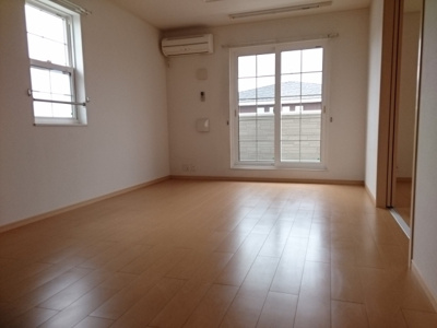 【居間・リビング】 | アクティブ・ウィングⅩ | 使いやすい居間です