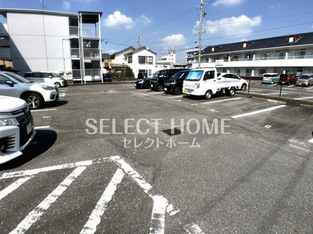 【駐車場】 | マンション英苑 | 駐車スペースもあります