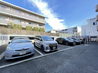 【駐車場】 | いつでも目の届く敷地内に駐車場があります♪お車をお持ちの方におすすめです☆