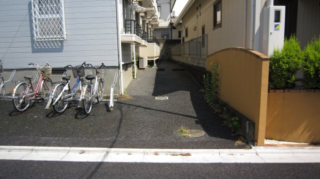 【駐車場】
