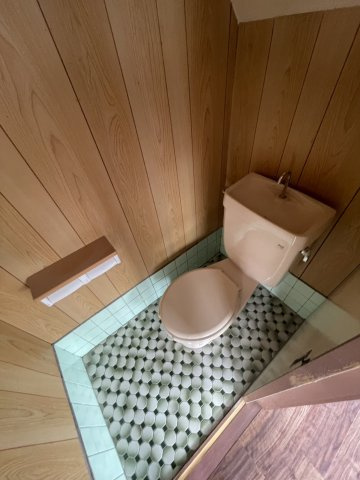 西野貸家のトイレ