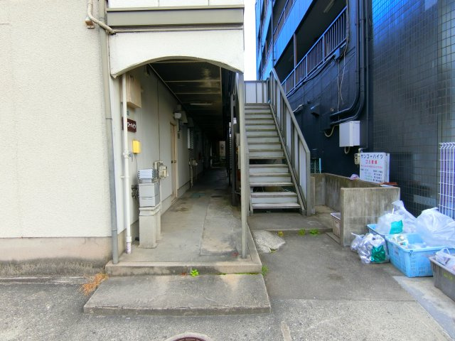 サンコーハイツのエントランス