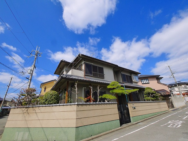 七条戸建の外観|外観は落ち着いています