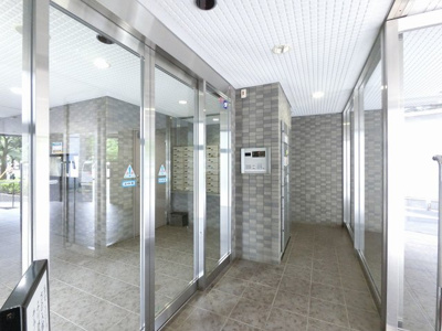 【その他共用部分】 | ダイアパレスセンタースクエア川崎 | 防犯面でも安心のオートロック付。