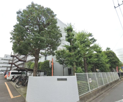 【外観】 | 日吉ハウス | 足音等階下の心配のない1階住居につき子育て世代にも適しています。
嬉しい60インチTV・浴室TV・エアコン1台設置♪