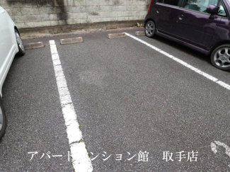 【駐車場】