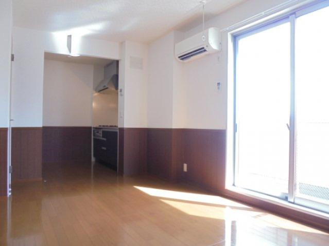 ロイヤルパレス市川の居間・リビング|※反転タイプ