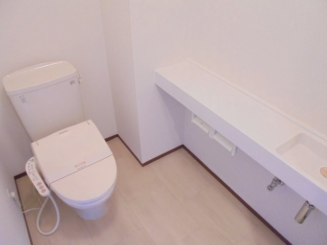 ロイヤルパレス市川のトイレ